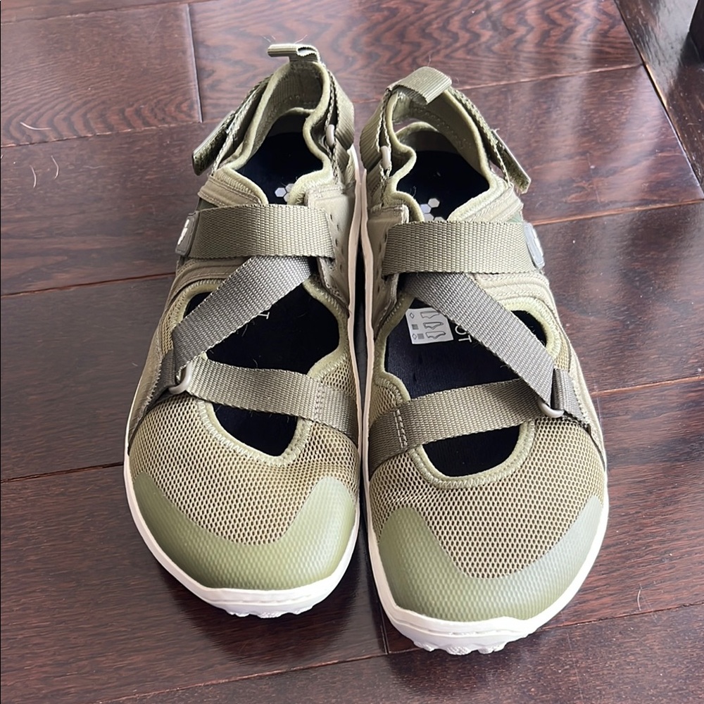 NWOT Vivo Barefoot Tracker Sandals Olive EU 40